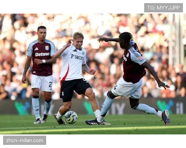 英超第29轮战报：十人曼联2-1绝杀阿斯顿维拉，守住前四位置